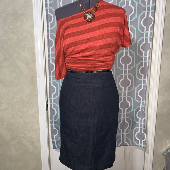 Loft Ann Taylor denim skirt - Picture 2 of 11